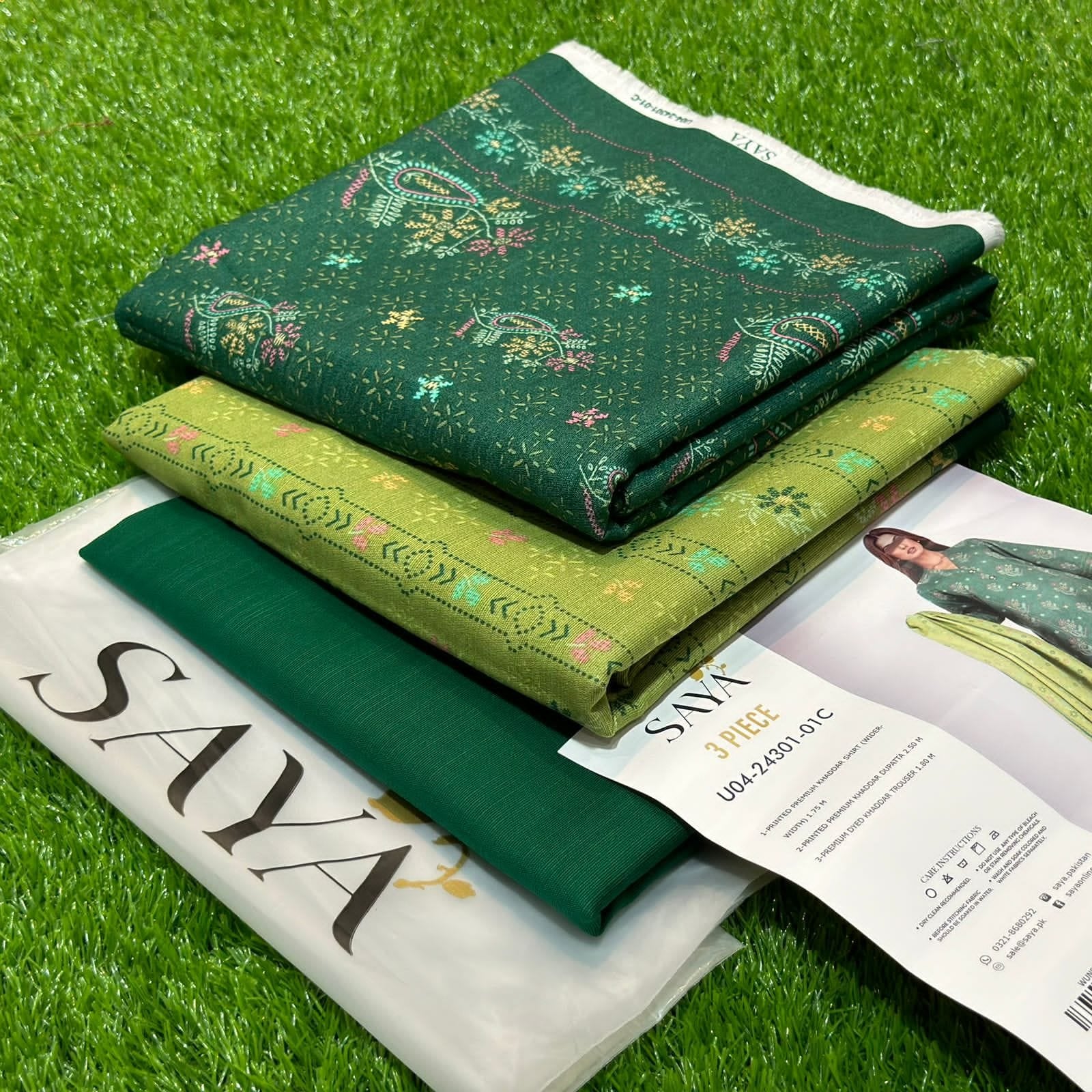 Digital Printed 3 Piece Soft Khaddar Suit-10