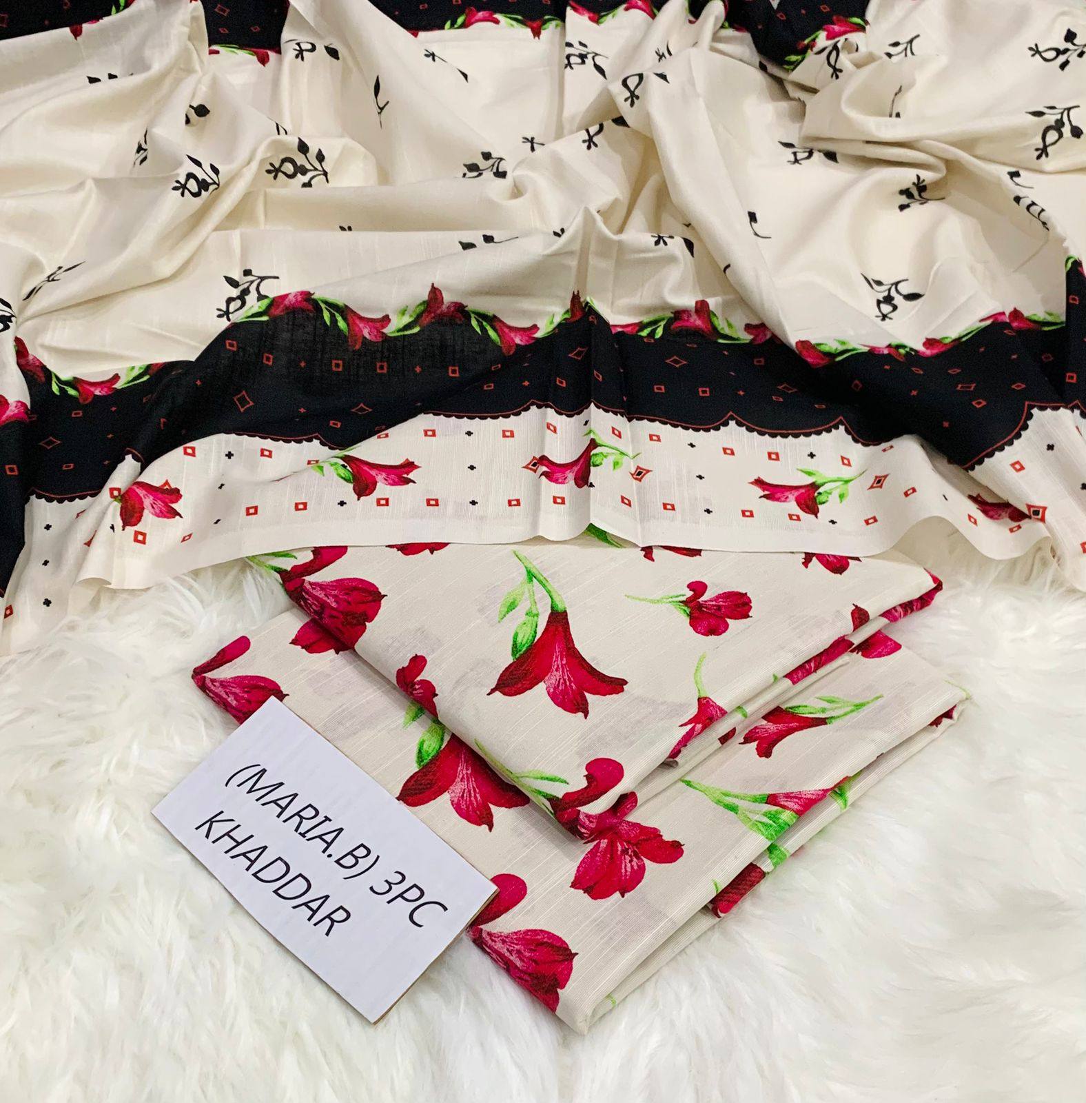 Digital Printed 3 Pcs Soft Khaddar Suit -12