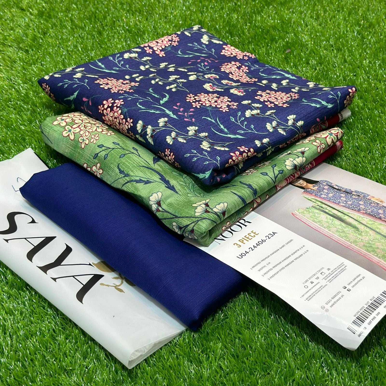 Digital Printed 3 Piece Soft Khaddar Suit-15