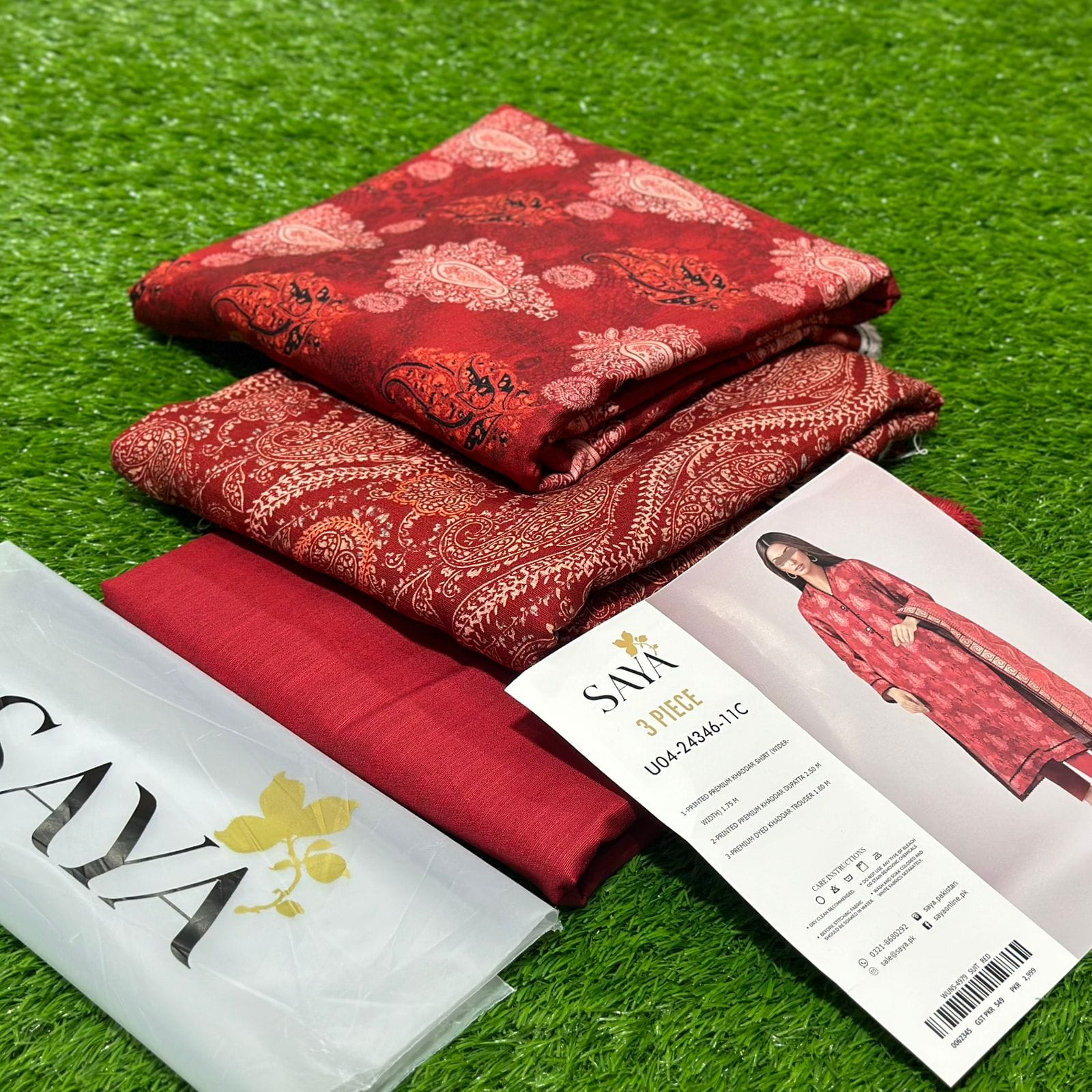 Digital Printed 3 Piece Soft Khaddar Suit-16