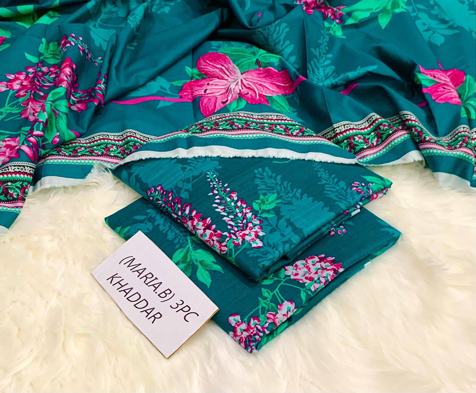 Digital Printed 3 Pcs Soft Khaddar Suit -18