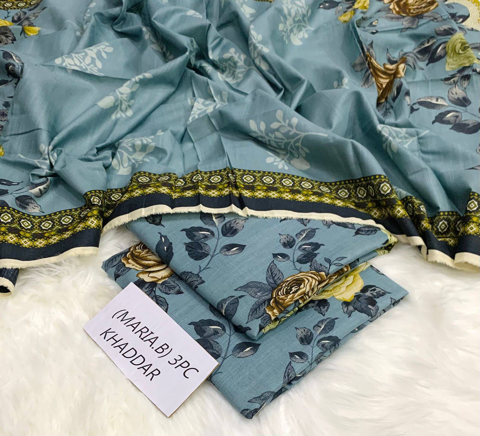 Digital Printed 3 Pcs Soft Khaddar Suit -25