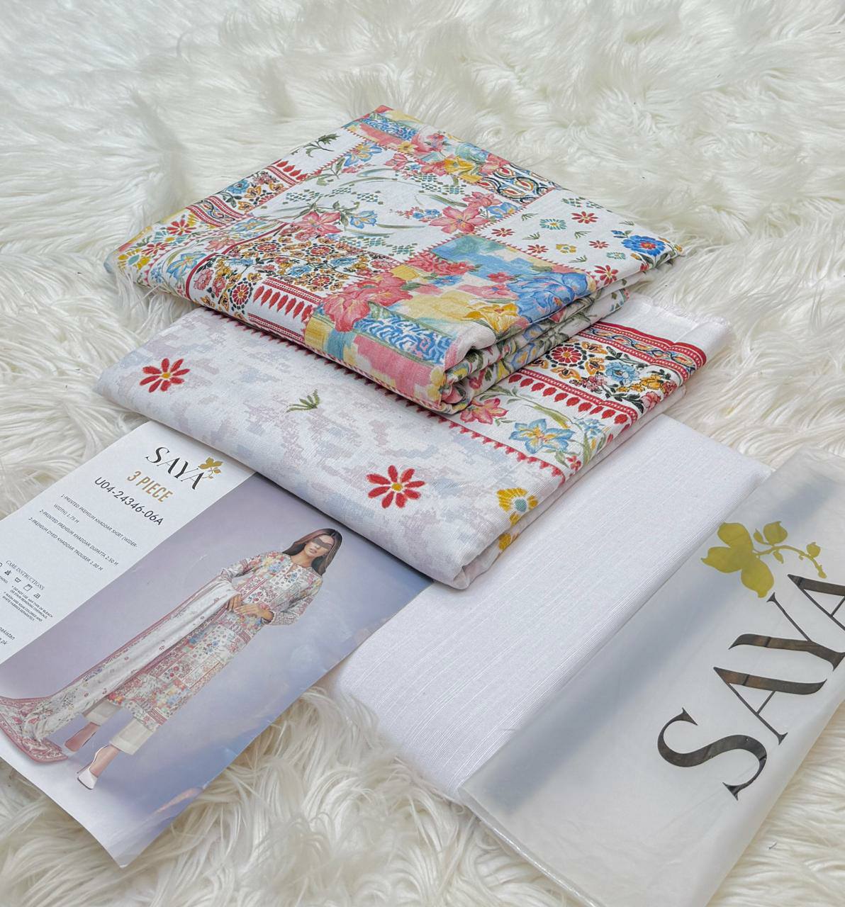 Digital Printed 3 Piece Soft Khaddar Suit-30