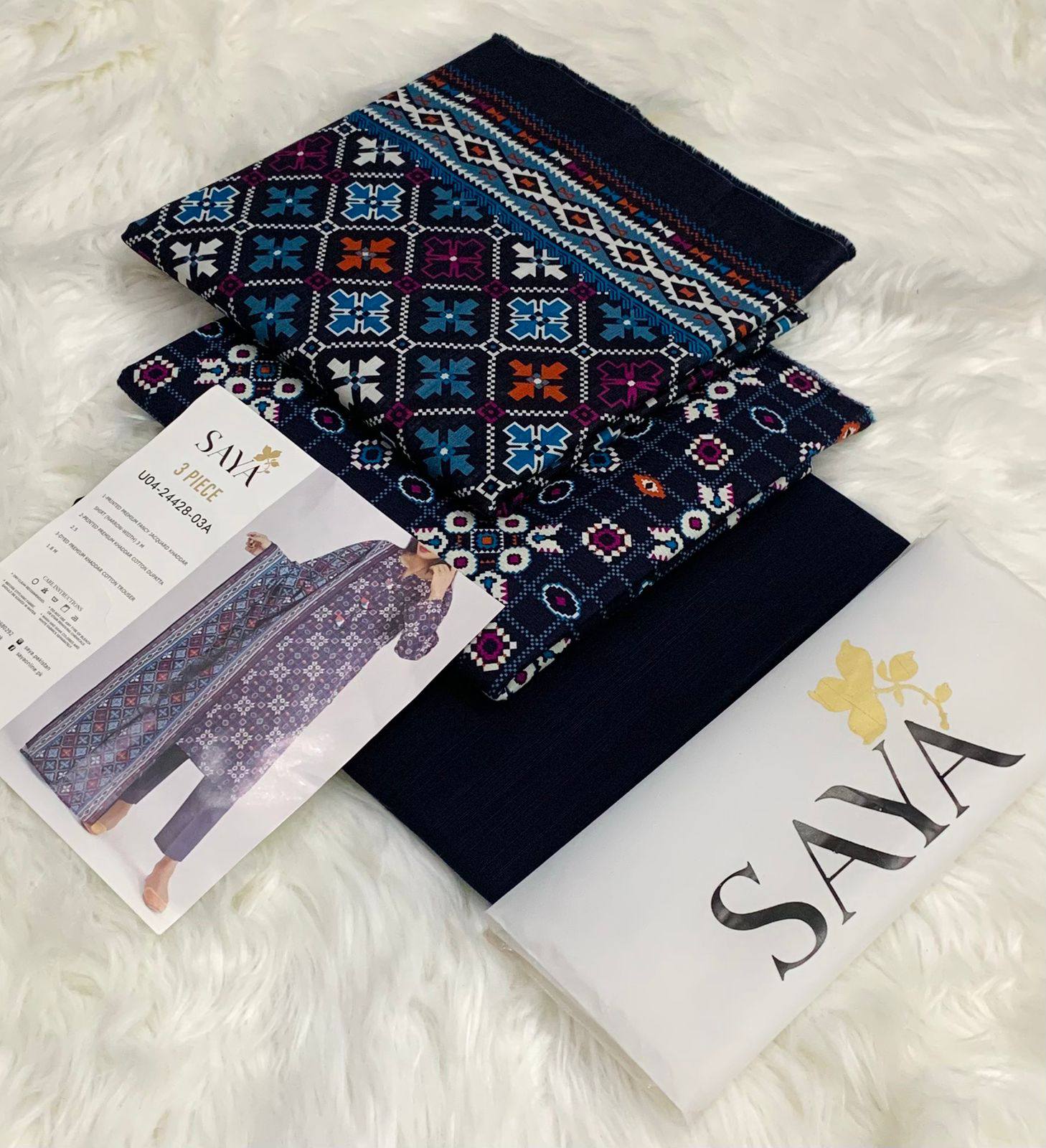 Digital Printed 3 Piece Soft Khaddar Suit-40