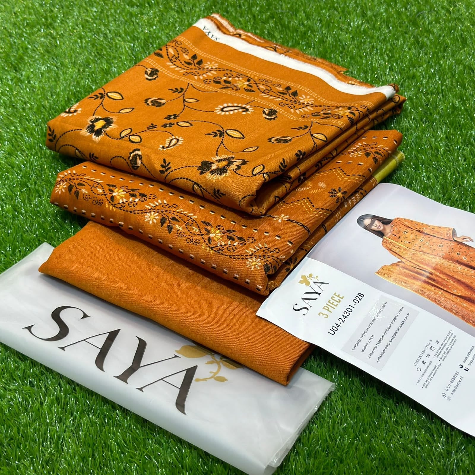 Digital Printed 3 Piece Soft Khaddar Suit-05